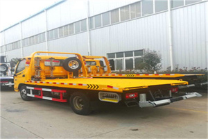 颍州附近拖车救援搭电